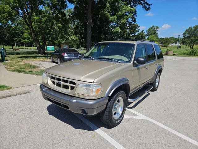 used 2000 Ford Explorer car, priced at $7,999