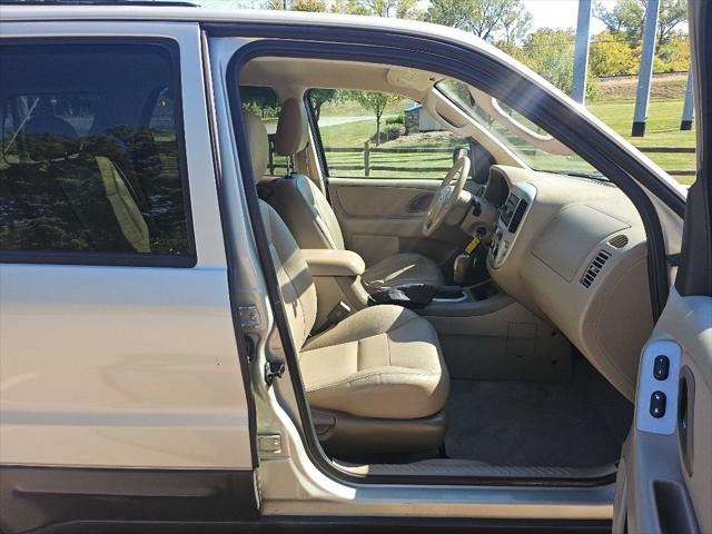 used 2005 Ford Escape car, priced at $7,599