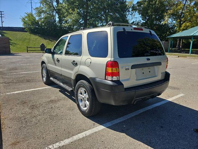 used 2005 Ford Escape car, priced at $7,399