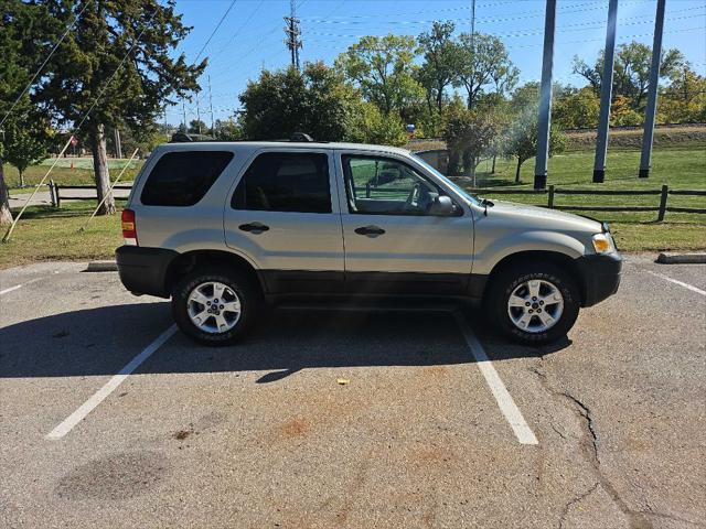 used 2005 Ford Escape car, priced at $7,599