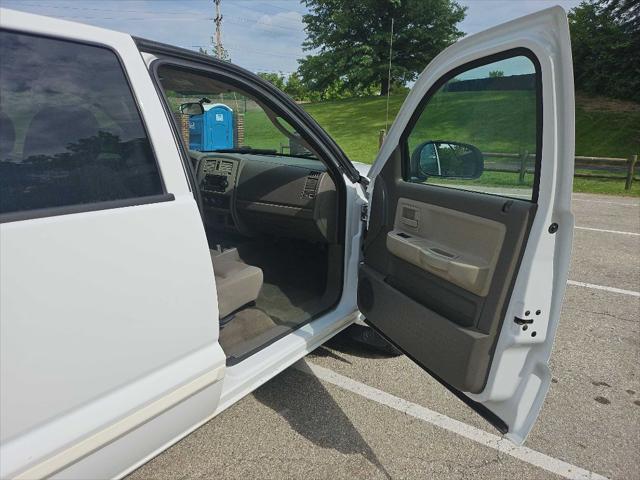 used 2005 Dodge Dakota car, priced at $11,999