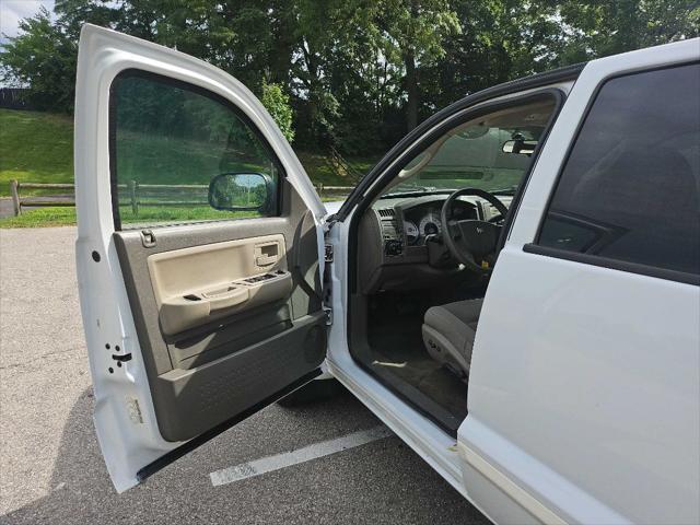 used 2005 Dodge Dakota car, priced at $11,999