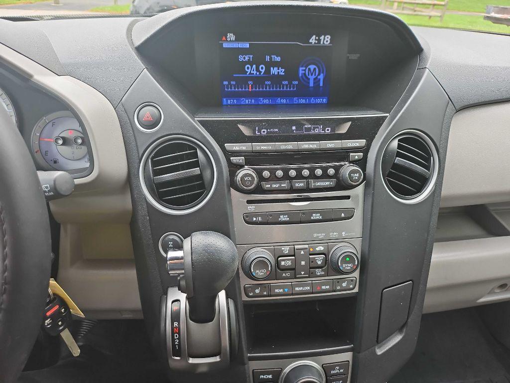 used 2014 Honda Pilot car, priced at $15,999