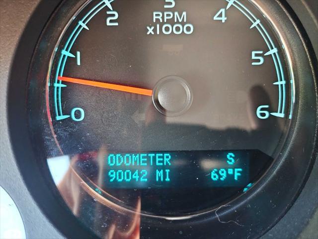 used 2009 Chevrolet Avalanche car, priced at $18,999
