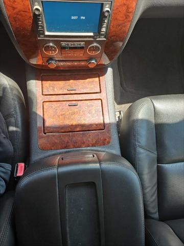 used 2009 Chevrolet Avalanche car, priced at $18,999