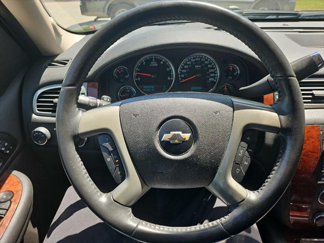 used 2009 Chevrolet Avalanche car, priced at $18,999