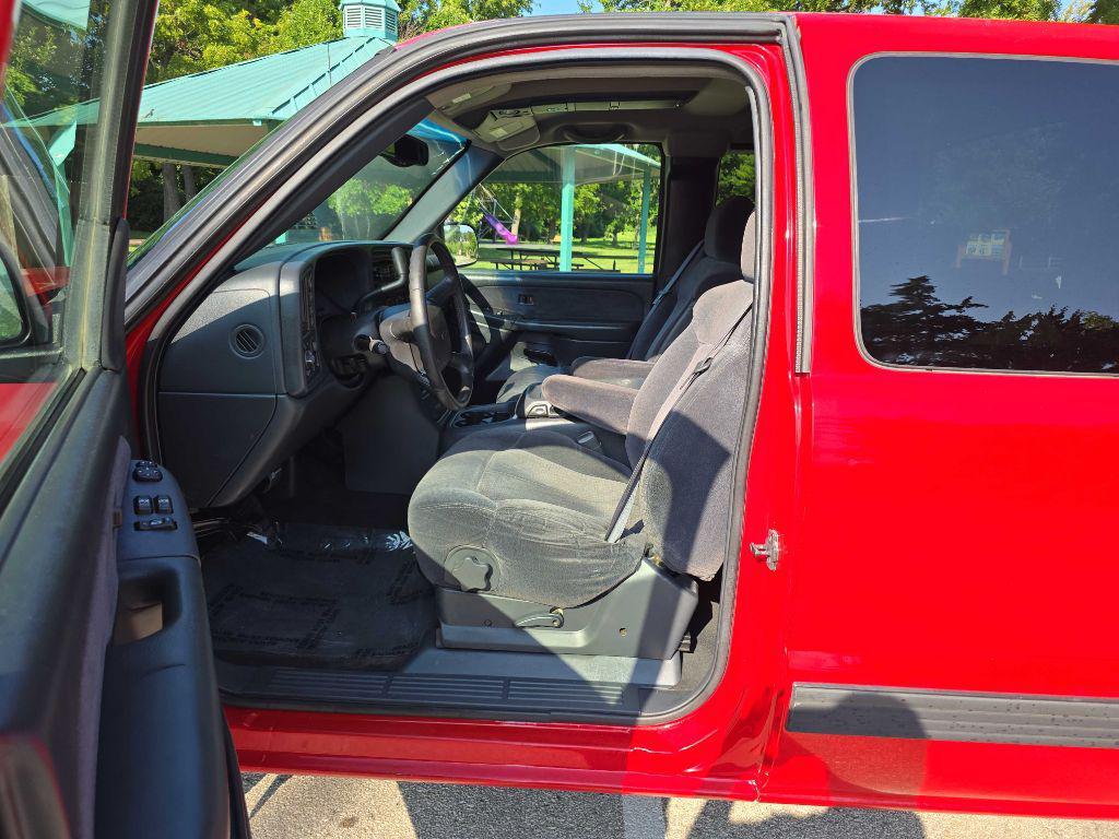 used 2000 Chevrolet Silverado 1500 car, priced at $9,999