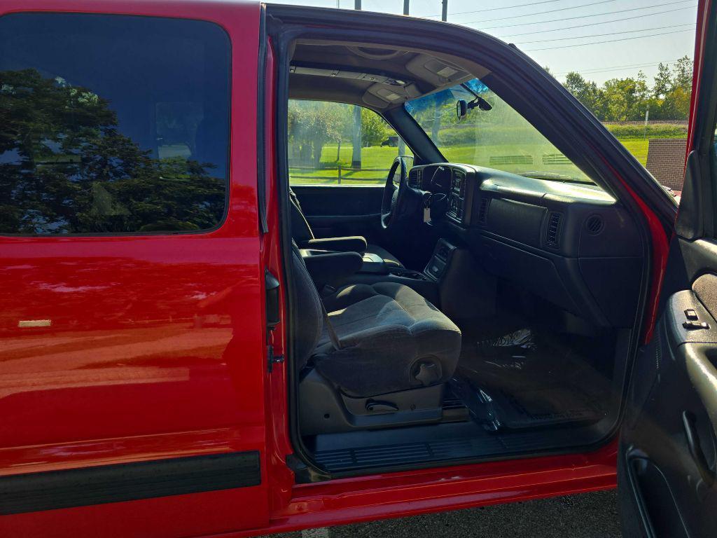 used 2000 Chevrolet Silverado 1500 car, priced at $9,999