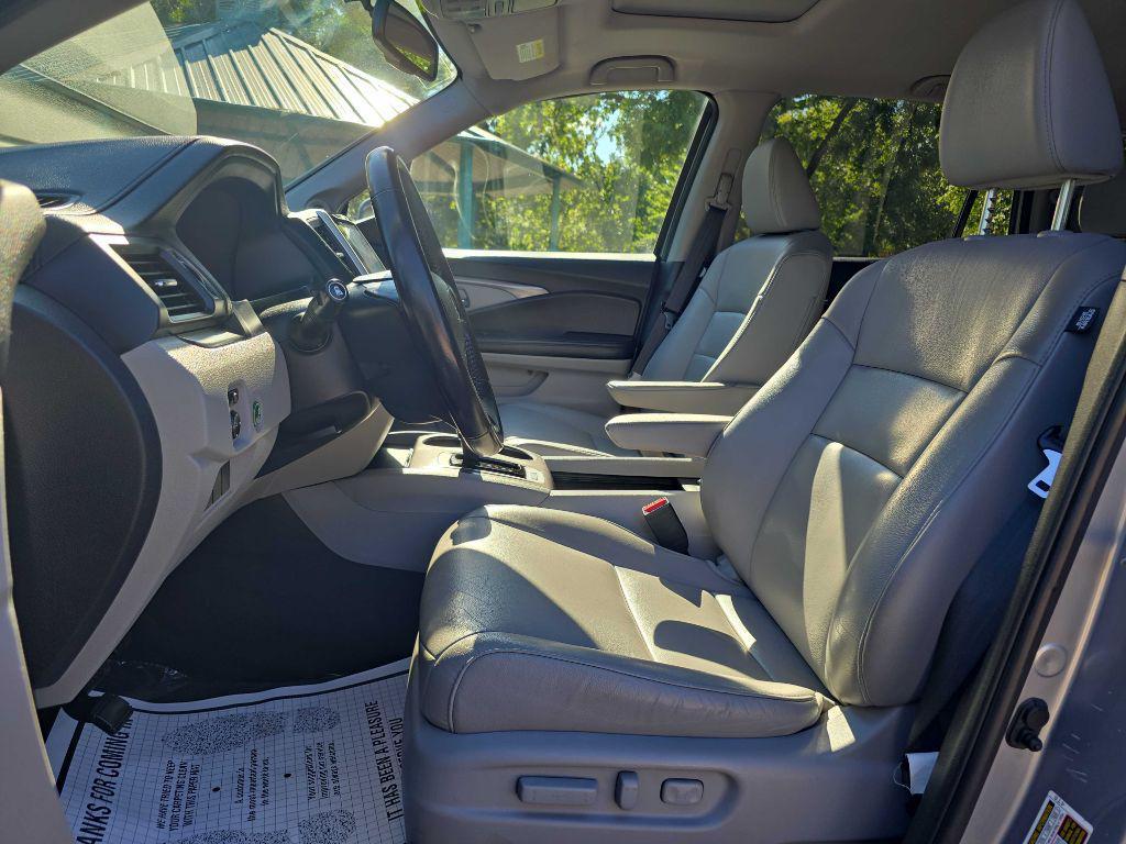 used 2016 Honda Pilot car, priced at $18,999
