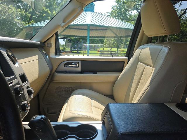 used 2017 Ford Expedition car, priced at $17,999
