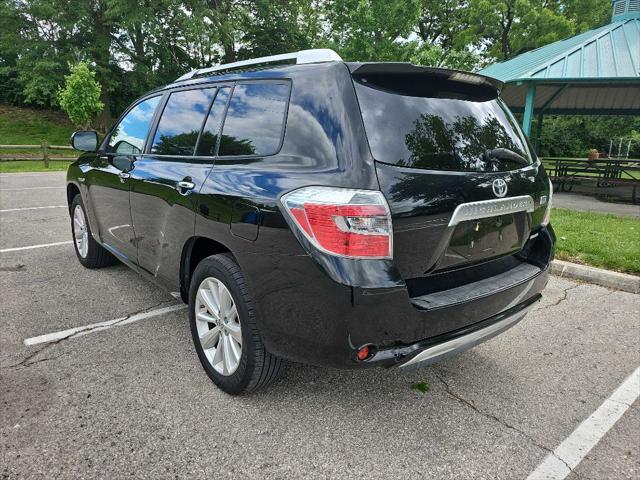 used 2010 Toyota Highlander Hybrid car, priced at $15,999