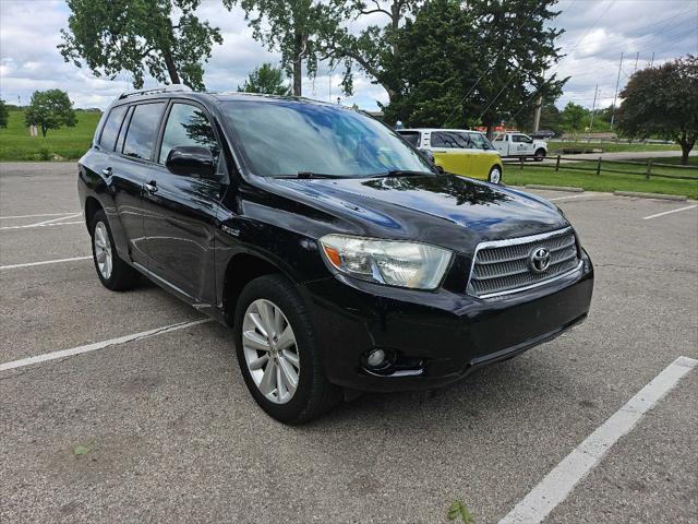 used 2010 Toyota Highlander Hybrid car, priced at $15,999