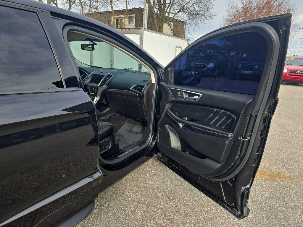 used 2015 Ford Edge car, priced at $15,999