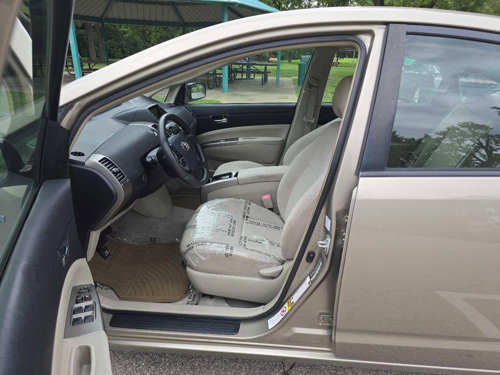 used 2007 Toyota Prius car, priced at $9,999
