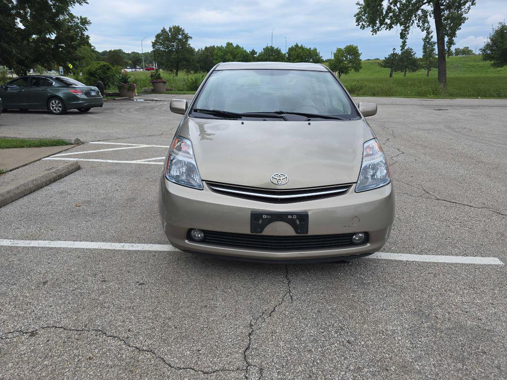used 2007 Toyota Prius car, priced at $9,999