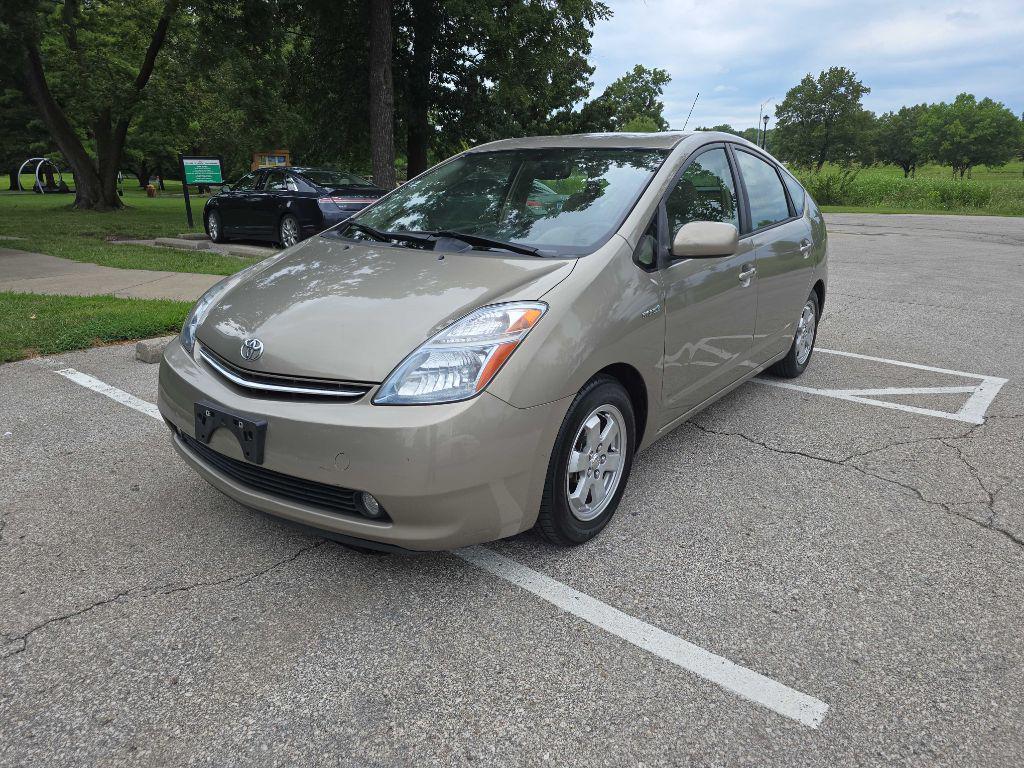 used 2007 Toyota Prius car, priced at $9,999