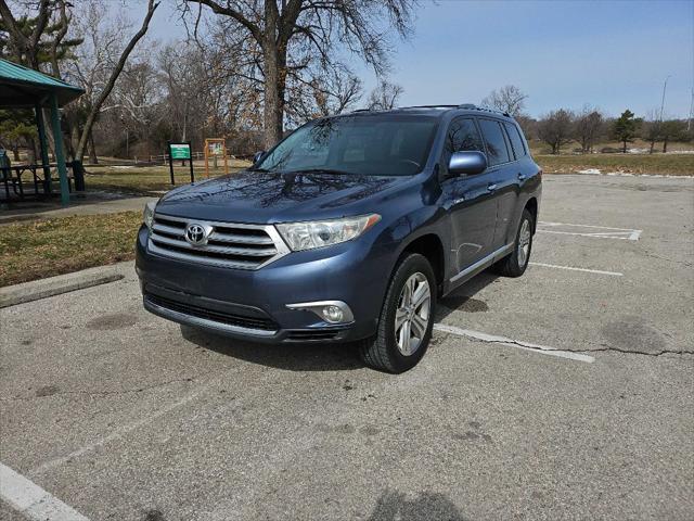 used 2013 Toyota Highlander car, priced at $14,999