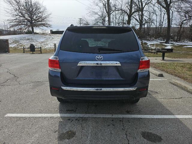 used 2013 Toyota Highlander car, priced at $14,999