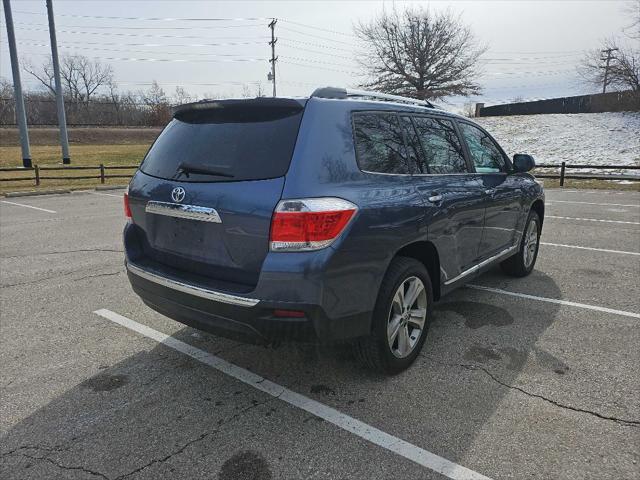 used 2013 Toyota Highlander car, priced at $14,999