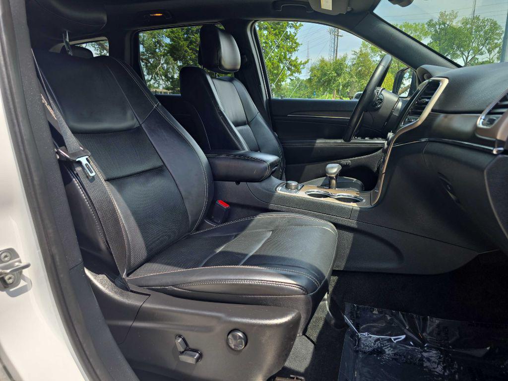 used 2015 Jeep Grand Cherokee car, priced at $15,499