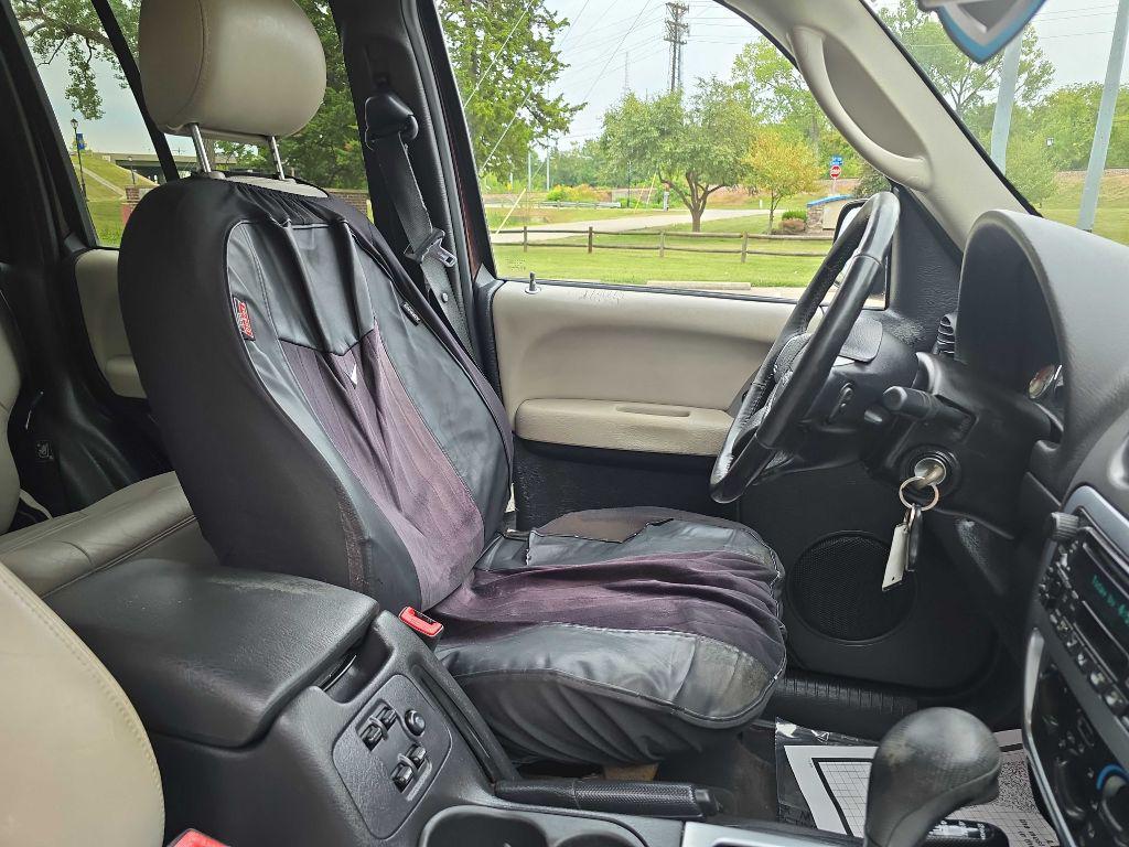 used 2004 Jeep Liberty car, priced at $2,550