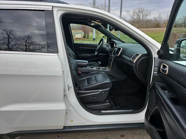used 2015 Jeep Grand Cherokee car, priced at $17,999