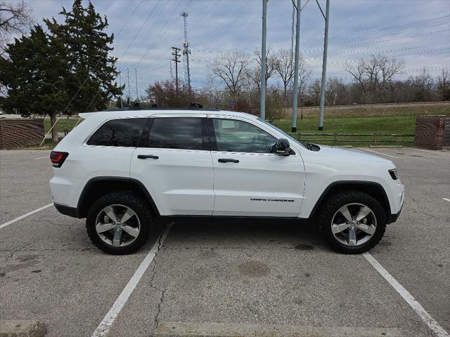used 2015 Jeep Grand Cherokee car, priced at $17,999