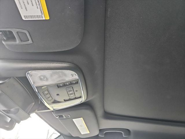 used 2015 Jeep Grand Cherokee car, priced at $17,999