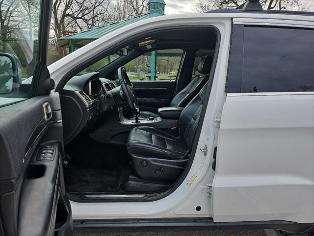 used 2015 Jeep Grand Cherokee car, priced at $17,999