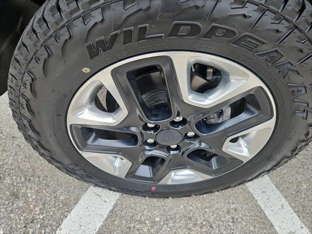 used 2018 Jeep Compass car, priced at $18,999