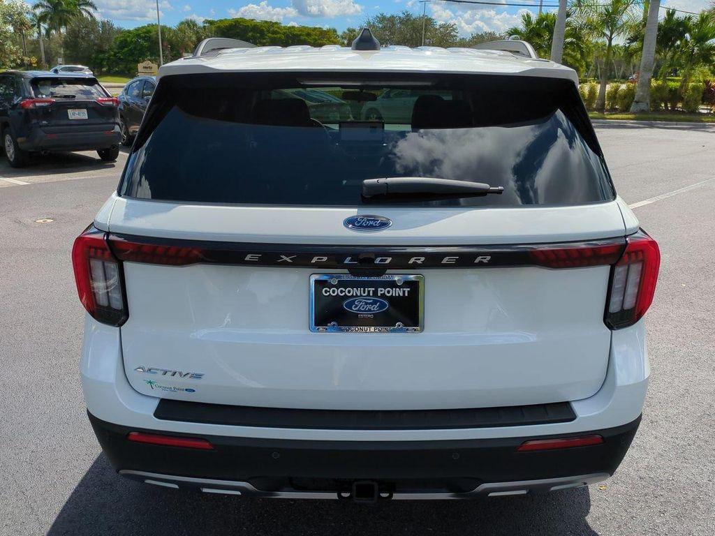 new 2025 Ford Explorer car, priced at $42,770