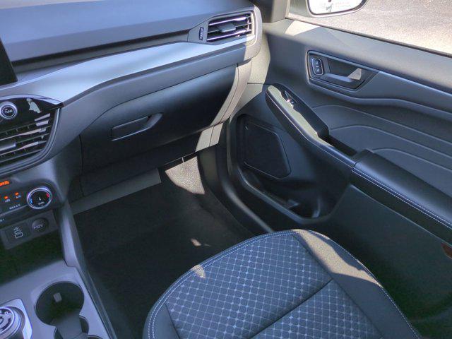 new 2025 Ford Escape car, priced at $27,510