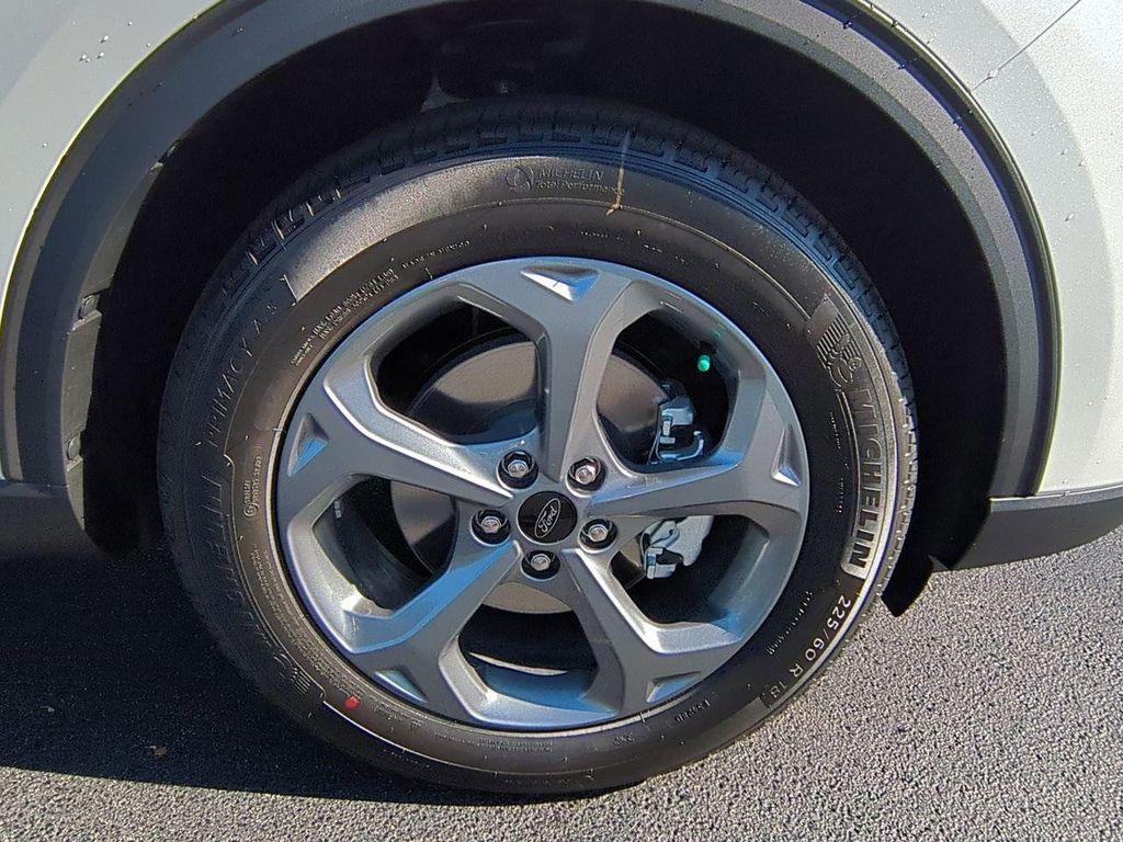 new 2026 Ford Escape car, priced at $31,626