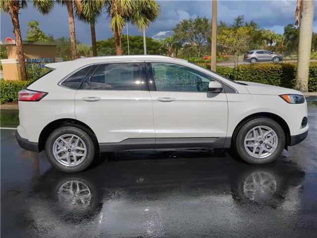 new 2024 Ford Edge car, priced at $43,570