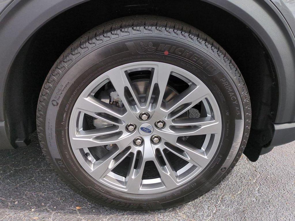 new 2025 Ford Explorer car, priced at $52,720