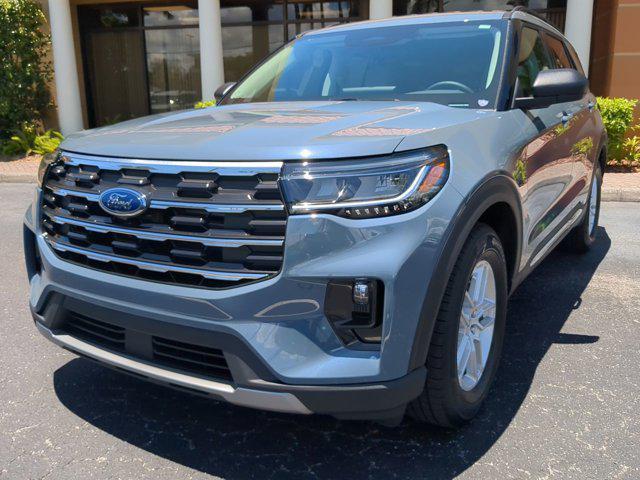 new 2025 Ford Explorer car, priced at $45,685