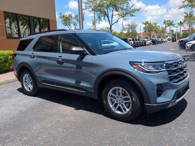 new 2025 Ford Explorer car, priced at $45,685