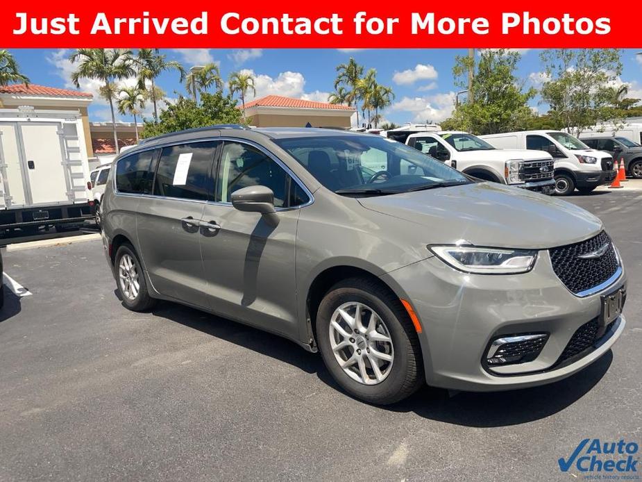 used 2021 Chrysler Pacifica car, priced at $24,995