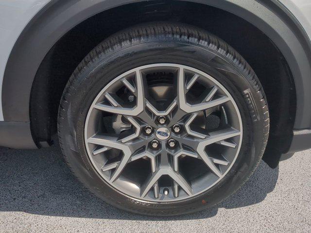 new 2025 Ford Explorer car, priced at $58,710