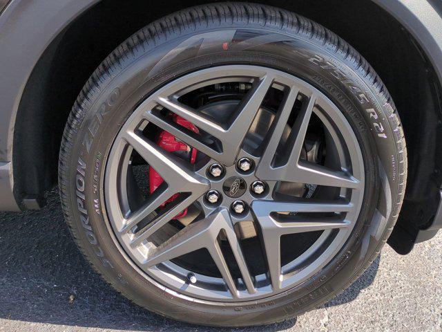 new 2025 Ford Explorer car, priced at $59,960