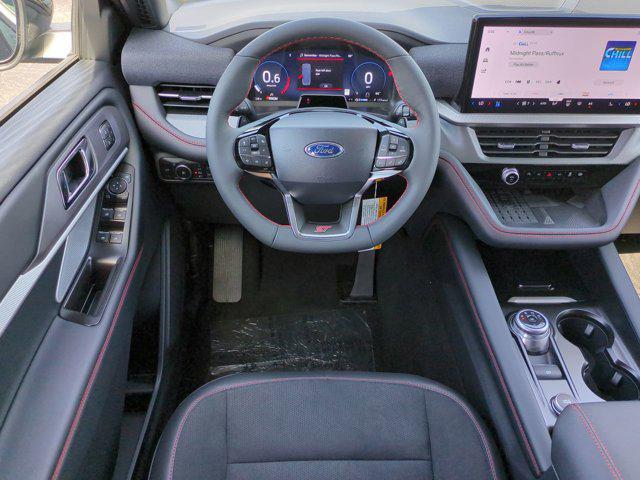 new 2025 Ford Explorer car, priced at $59,960