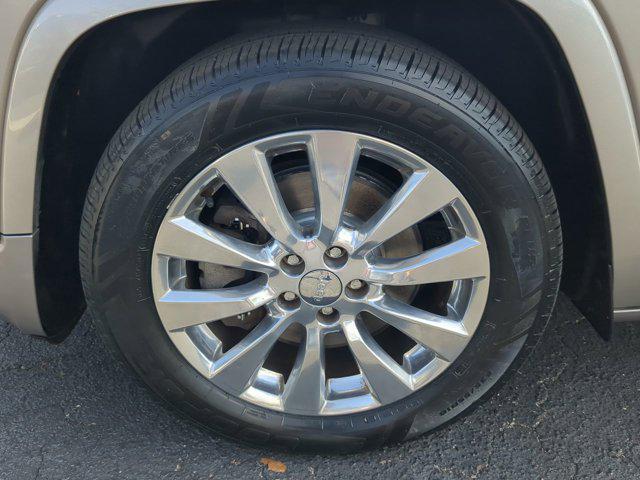 used 2016 Jeep Cherokee car, priced at $19,058