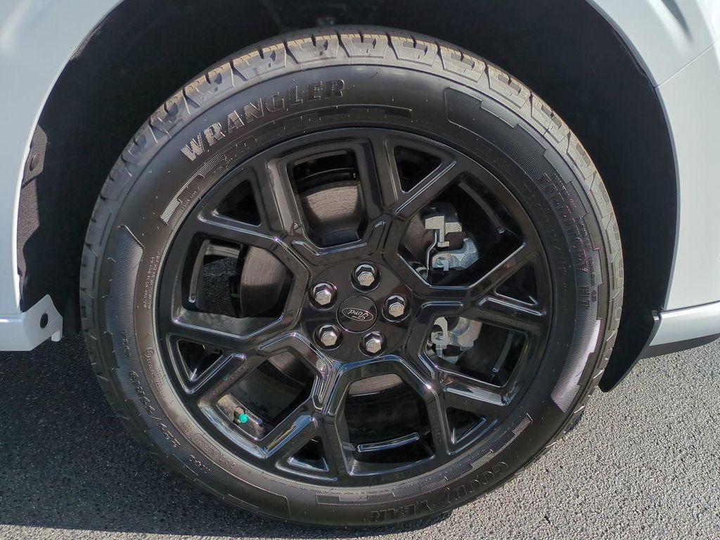 new 2025 Ford Maverick car, priced at $40,454