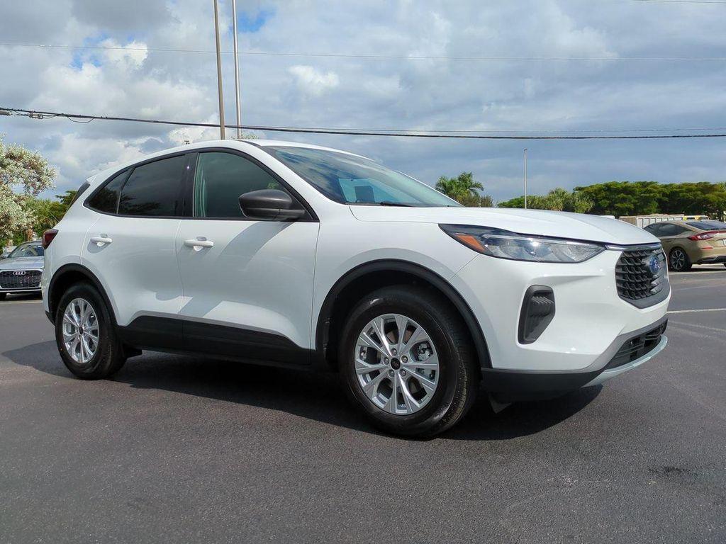 new 2026 Ford Escape car, priced at $31,385