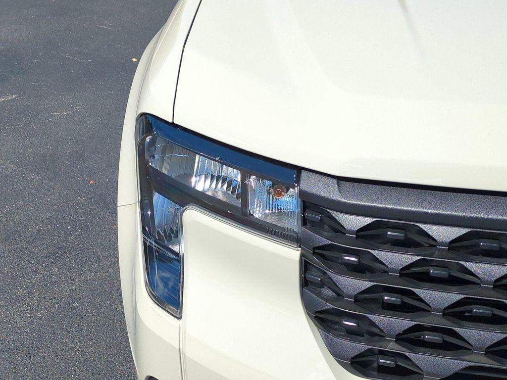 new 2025 Ford Maverick car, priced at $30,913