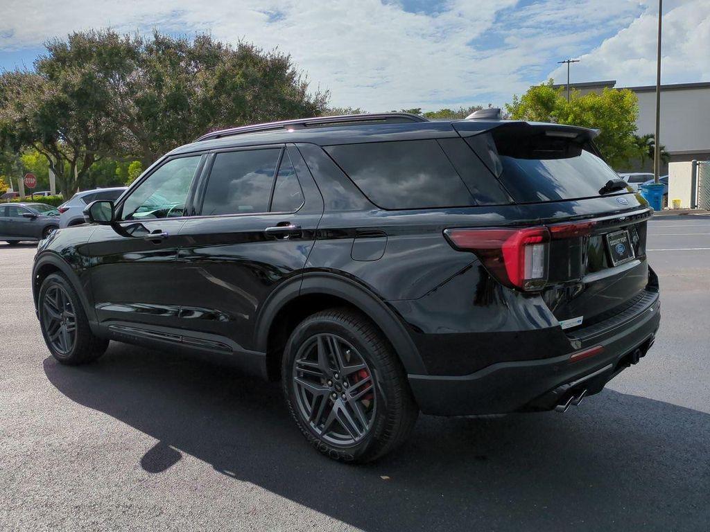 new 2025 Ford Explorer car, priced at $58,087