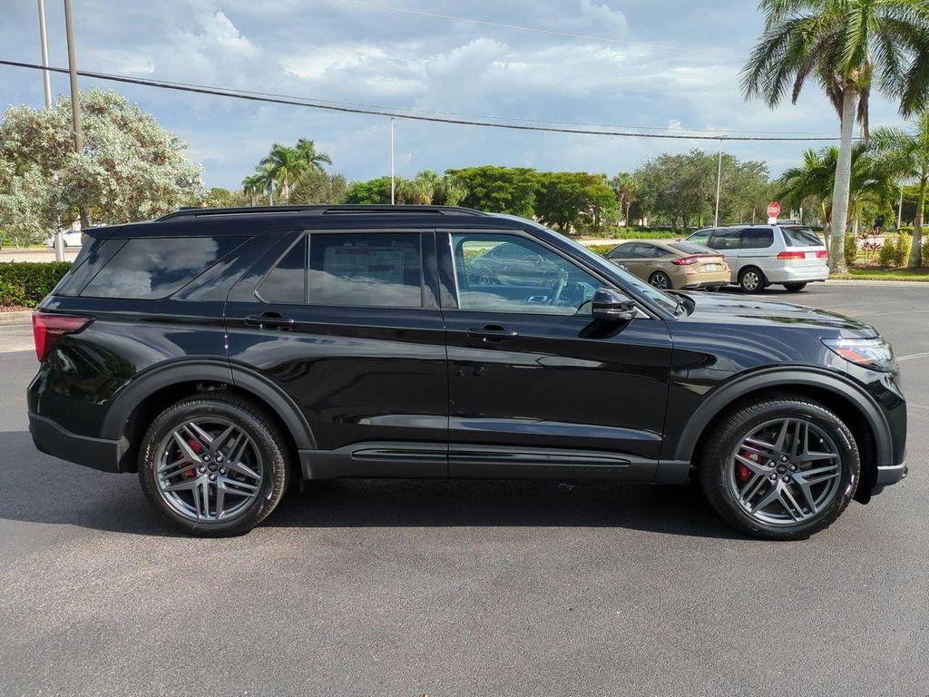 new 2025 Ford Explorer car, priced at $58,087