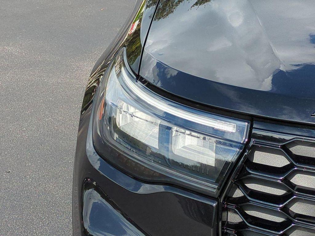new 2025 Ford Explorer car, priced at $58,087