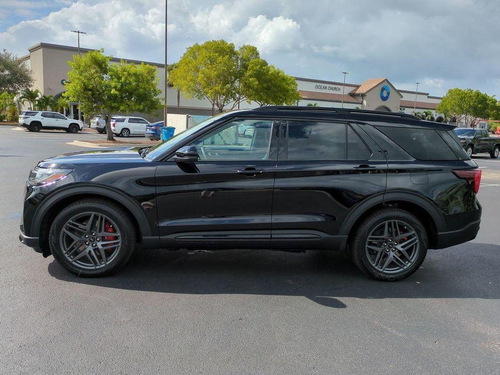 new 2025 Ford Explorer car, priced at $58,087