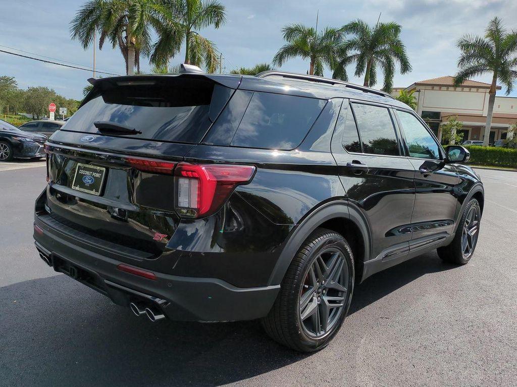 new 2025 Ford Explorer car, priced at $58,087